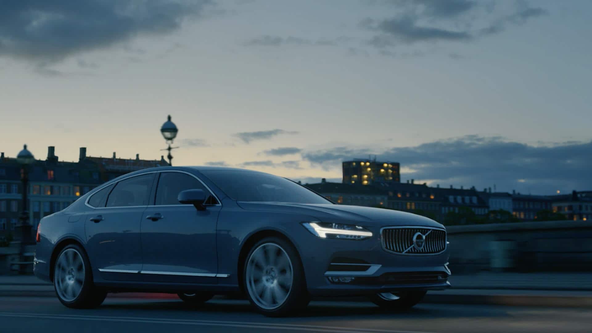 Volvo S90 - На пике инноваций