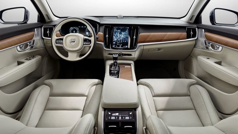 Volvo S90 - Мультимедиа